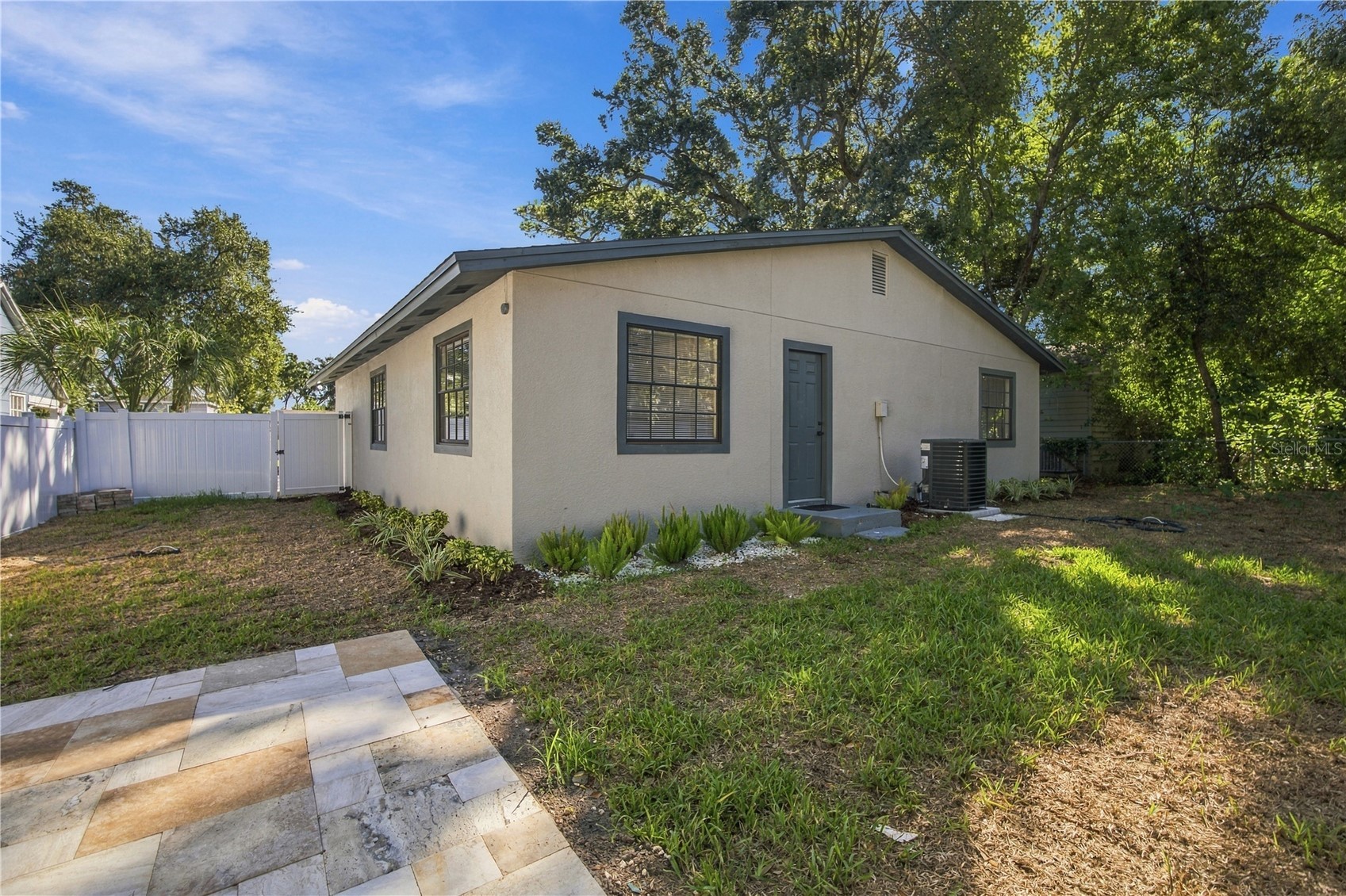 Spacious backyard at 920 W Candlewood Avenue