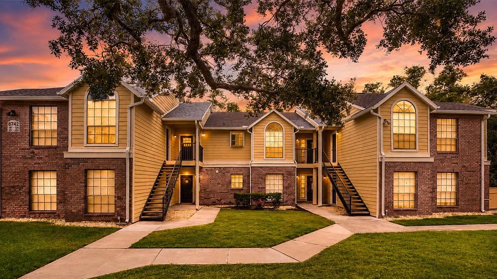 Multifamily condominium building at Mallard Reserve, Tampa